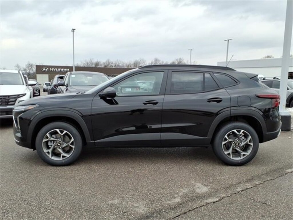 New 2026 Chevrolet Trax LT SUV