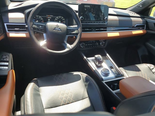 2023 Mitsubishi Outlander SEL - Photo 10