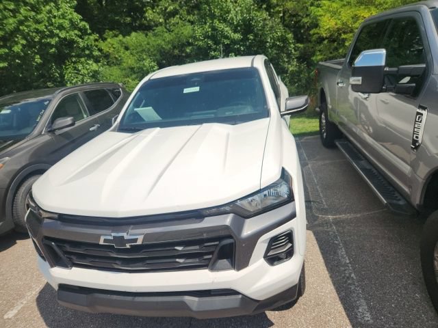 2024 Chevrolet Colorado LT - Photo 14
