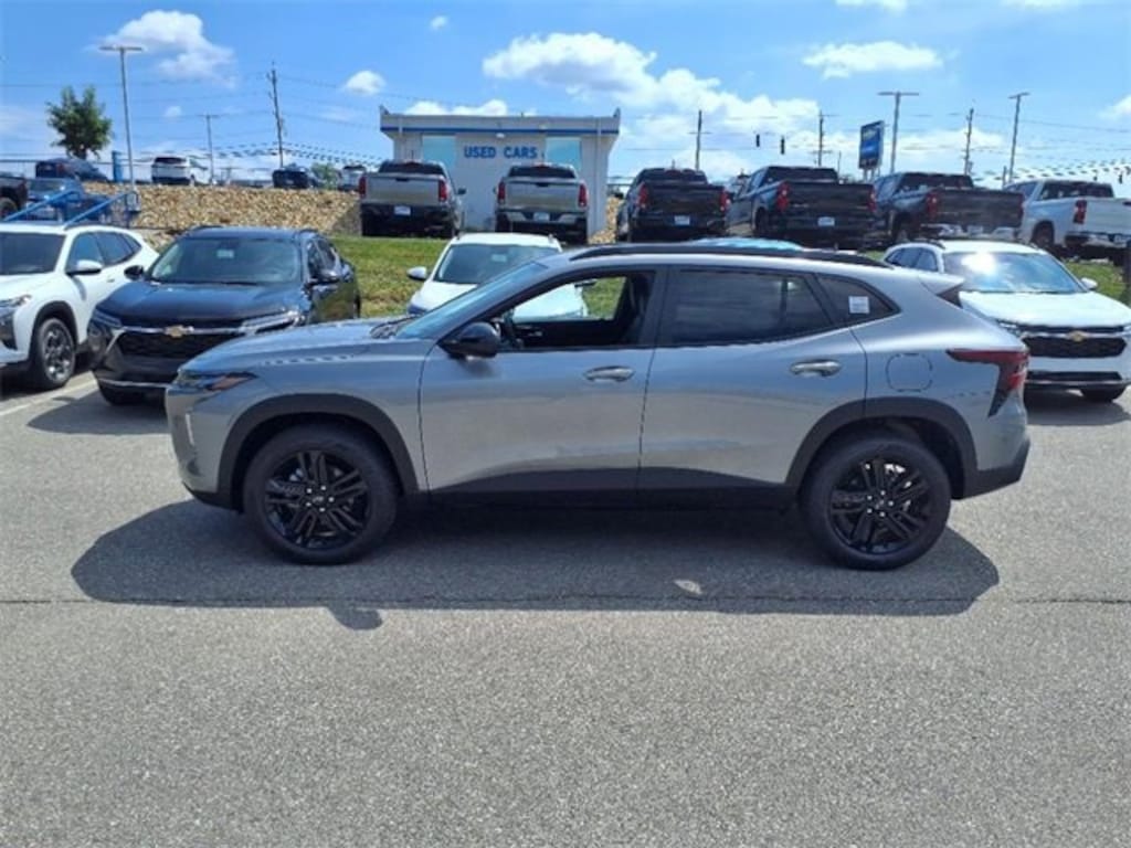 New 2025 Chevrolet Trax Activ SUV