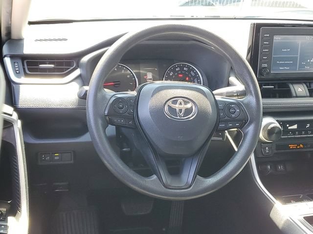 2019 Toyota RAV4 LE - Photo 12