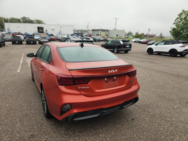 2022 Kia FORTE GT-Line - Photo 9