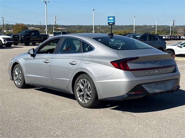 2023 Hyundai Sonata SEL photo 3