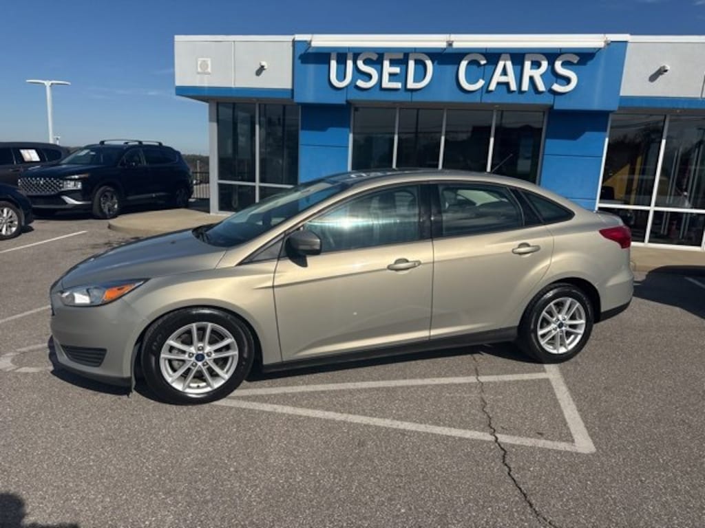 Used 2016 Ford Focus SE Sedan