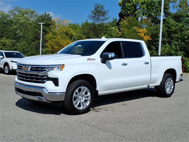 2025 Chevrolet Silverado 1500 LTZ photo 2