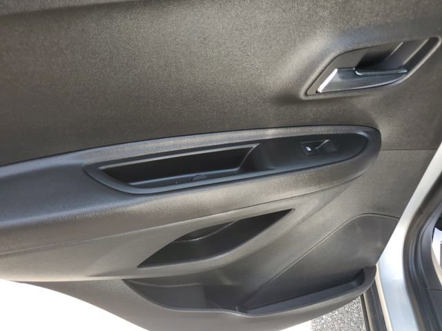 2019 Chevrolet Trax LT - Photo 16
