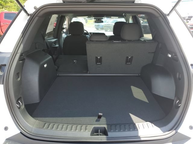 2026 Chevrolet Equinox LT - Photo 8