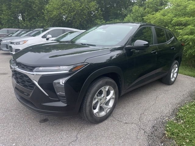 2024 Chevrolet Trax LS's photo
