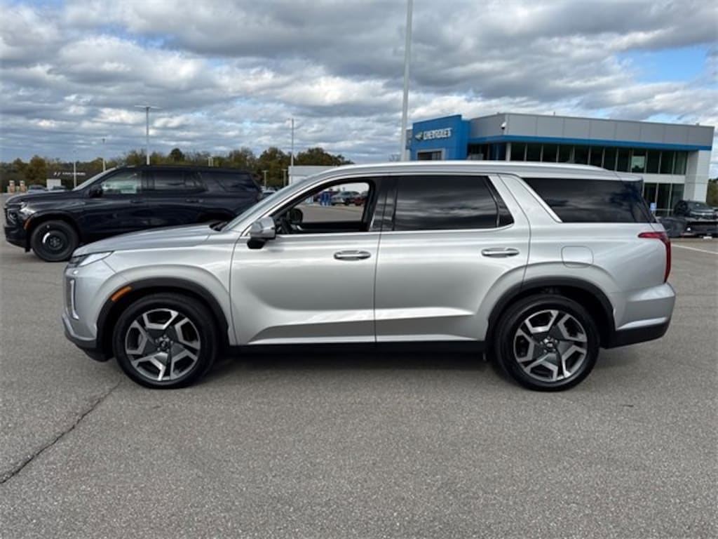 Used 2025 Hyundai Palisade SEL Premium SUV