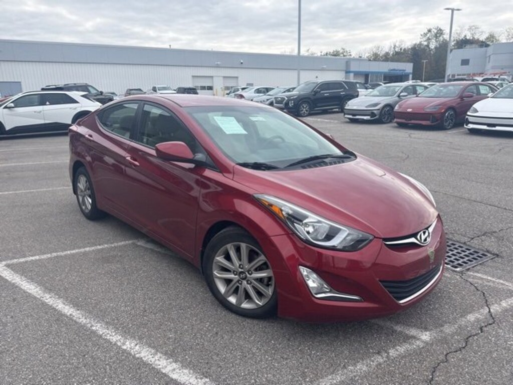 Used 2016 Hyundai Elantra SE Sedan