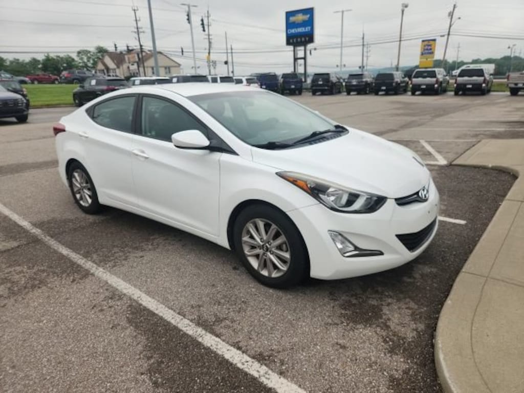 Used 2015 Hyundai Elantra SE Sedan