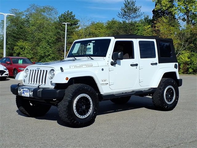 2018 Jeep Wrangler Unlimited Sahara photo 2