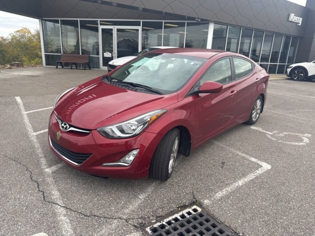 Used 2016 Hyundai Elantra SE Sedan