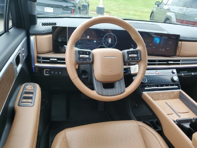 2025 Hyundai Santa Fe Limited - Photo 10