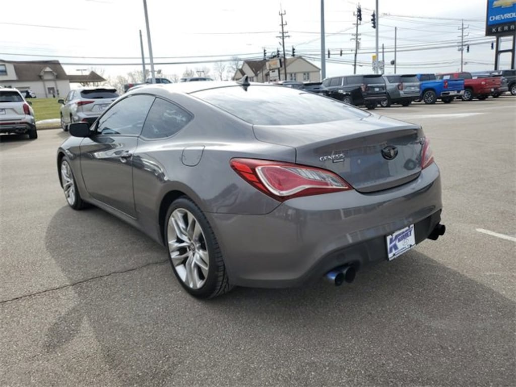 Used 2013 Hyundai Genesis Coupe 2.0T R-Spec Coupe