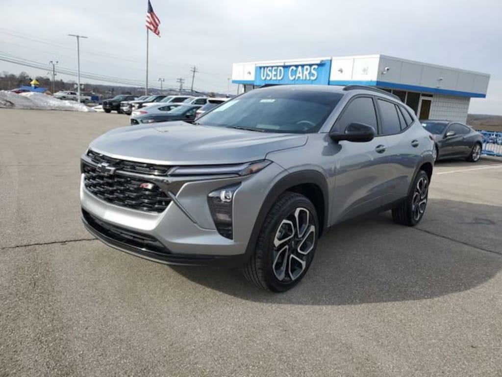 Used 2025 Chevrolet Trax 2RS SUV
