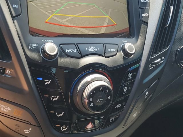 2016 Hyundai Veloster - Photo 29