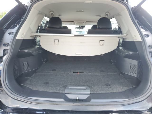 2019 Nissan Rogue SV - Photo 9