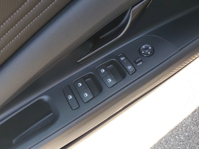 2026 Hyundai Elantra SEL - Photo 19