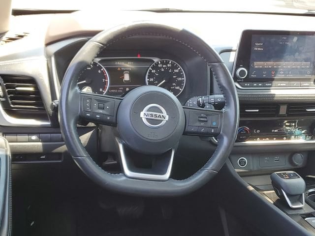2021 Nissan Rogue SV - Photo 11