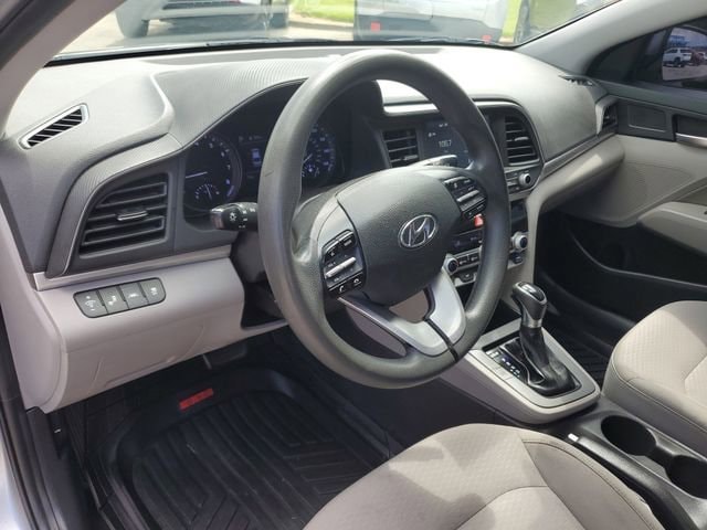 2020 Hyundai Elantra SEL - Photo 18
