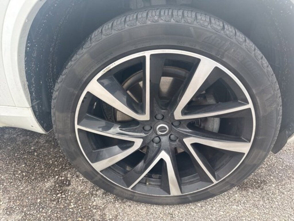 Used 2018 Volvo XC90 Momentum SUV