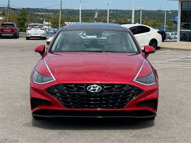 Used 2021 Hyundai Sonata Limited with VIN 5NPEH4J29MH073074 for sale in Alexandria, KY