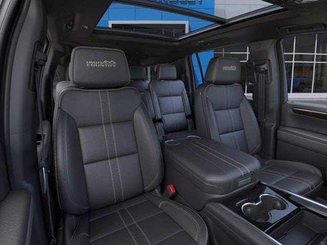 2026 Chevrolet Suburban High Country - Photo 16