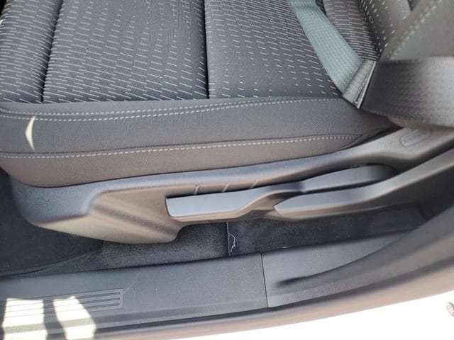2026 Chevrolet Equinox LT - Photo 17
