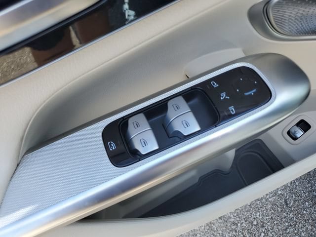 2023 Mercedes-Benz GLC GLC 300 - Photo 21