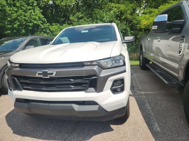 2024 Chevrolet Colorado LT - Photo 13
