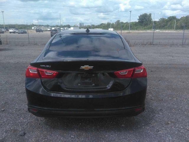 2020 Chevrolet Malibu LS photo 4