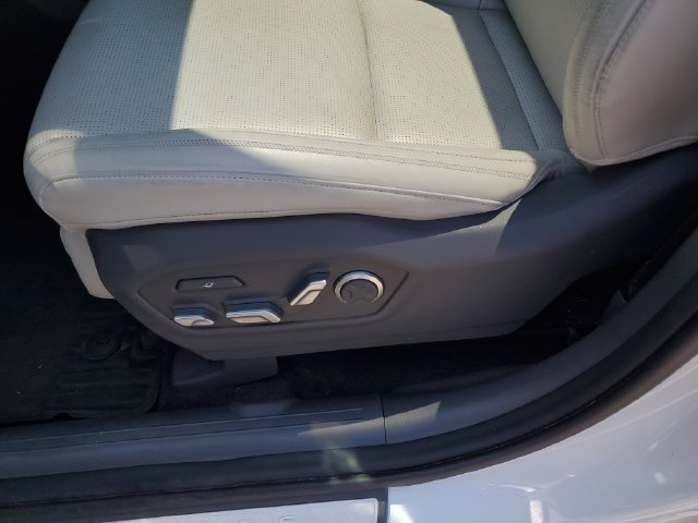 2025 Hyundai Santa Fe Calligraphy - Photo 17