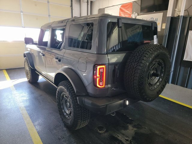 2025 Ford Bronco Badlands photo 2