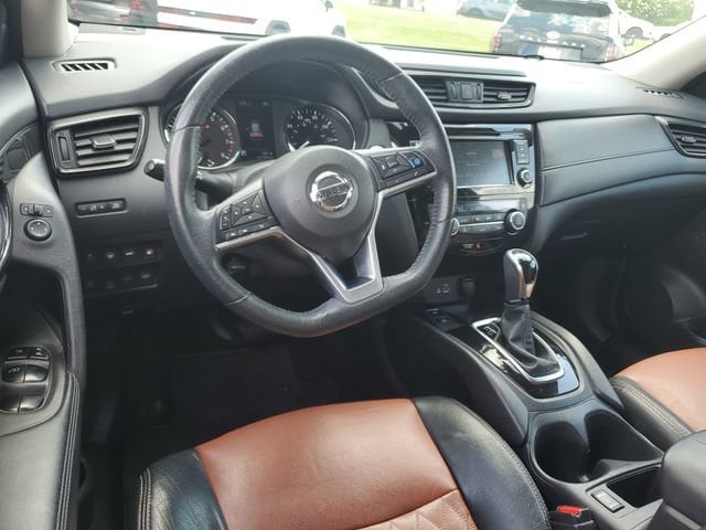 2019 Nissan Rogue SV - Photo 10