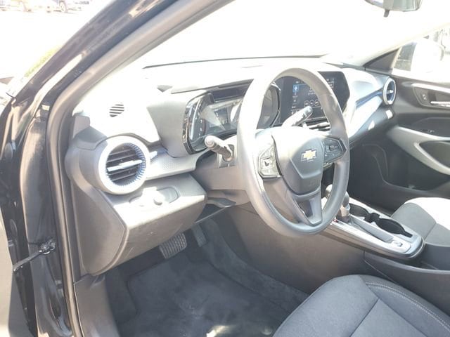 2024 Chevrolet Trax LS - Photo 19