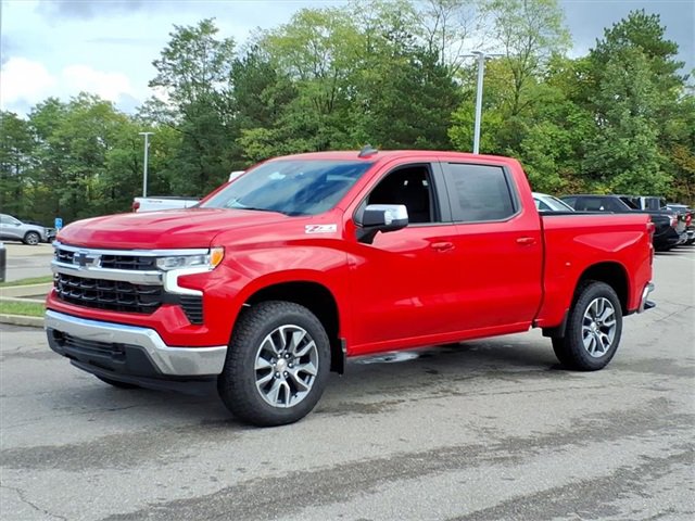 2025 Chevrolet Silverado 1500 LT photo 2