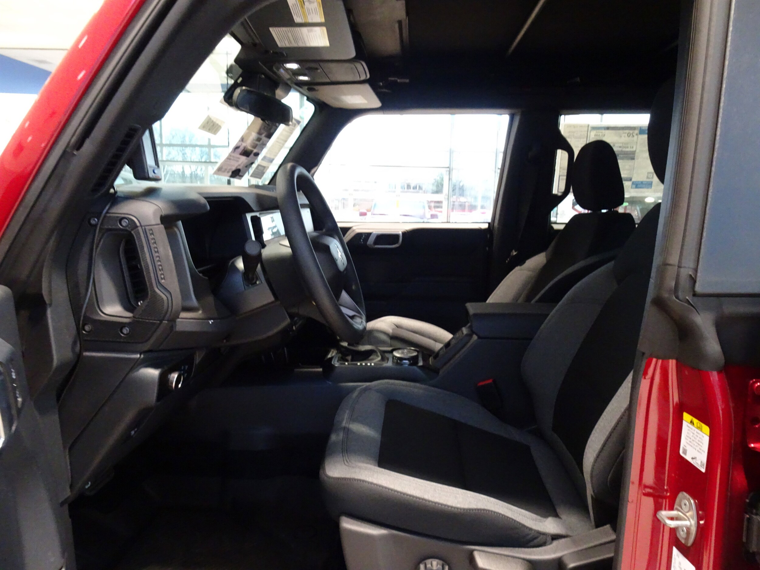 2025 Ford Bronco 4-Door Base - Photo 11