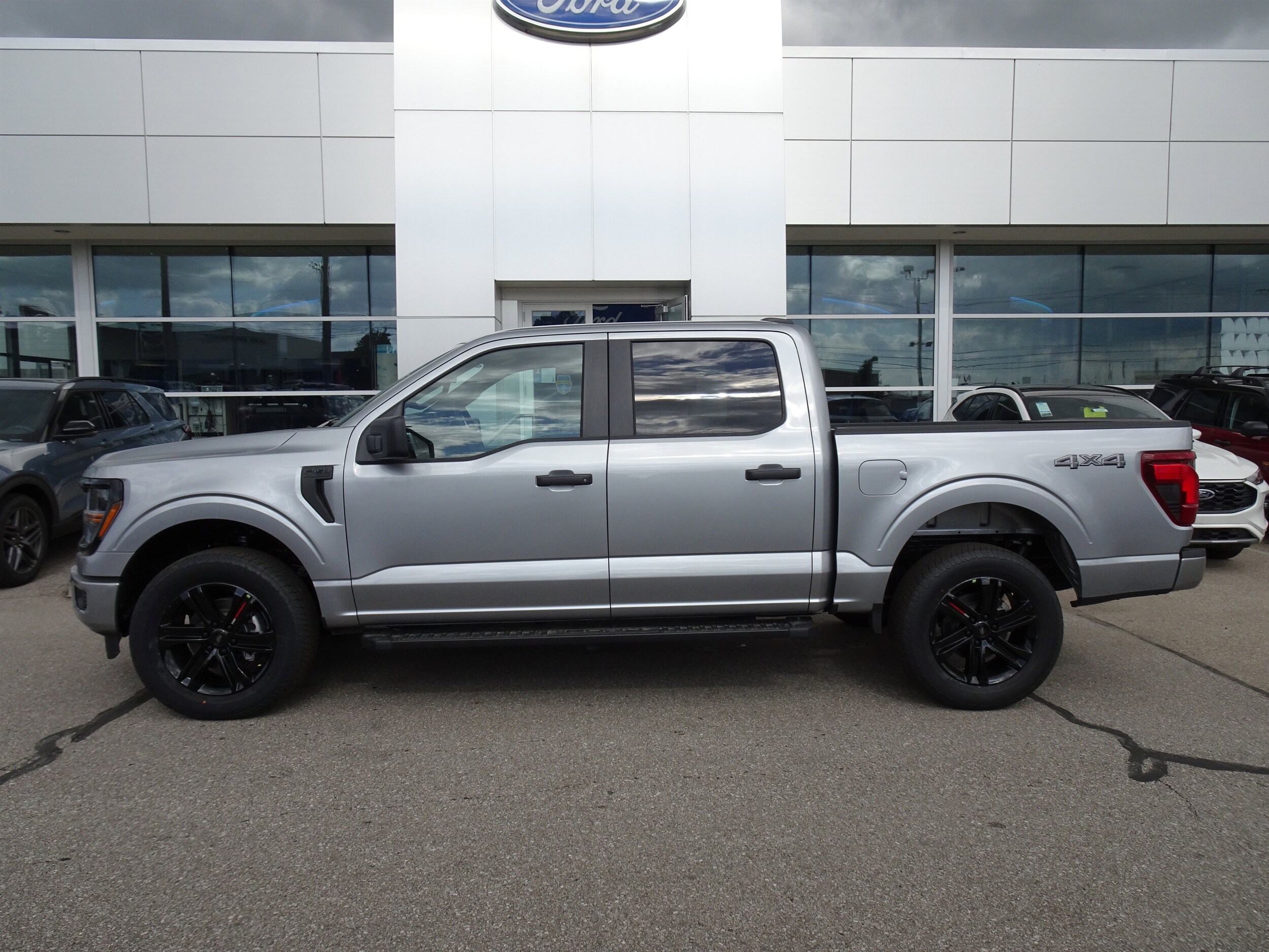 2025 Ford F-150 STX photo 2