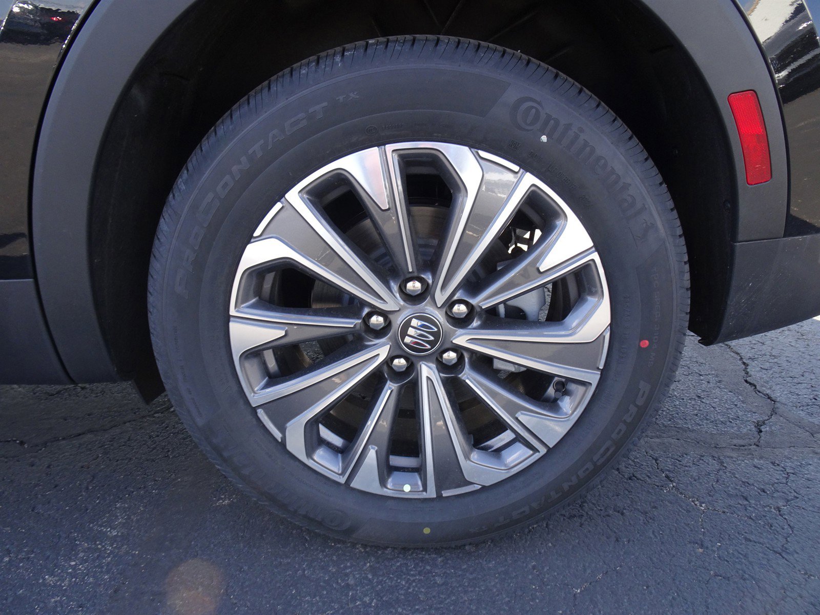 2025 Buick Envision Preferred photo 3
