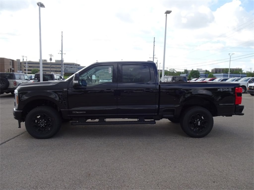 New 2025 Ford F-250 Truck Crew Cab