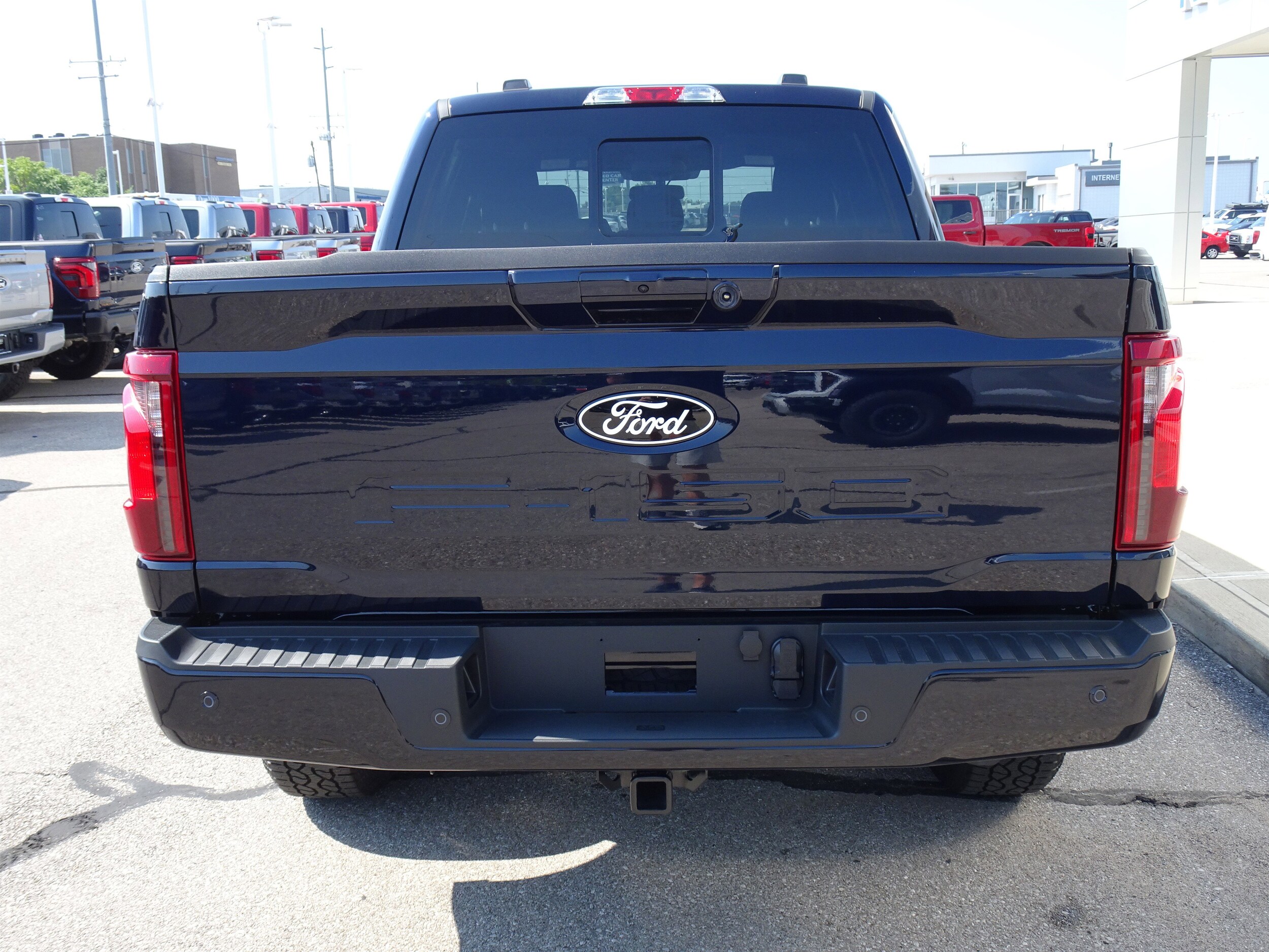 2025 Ford F-150 XLT photo 3