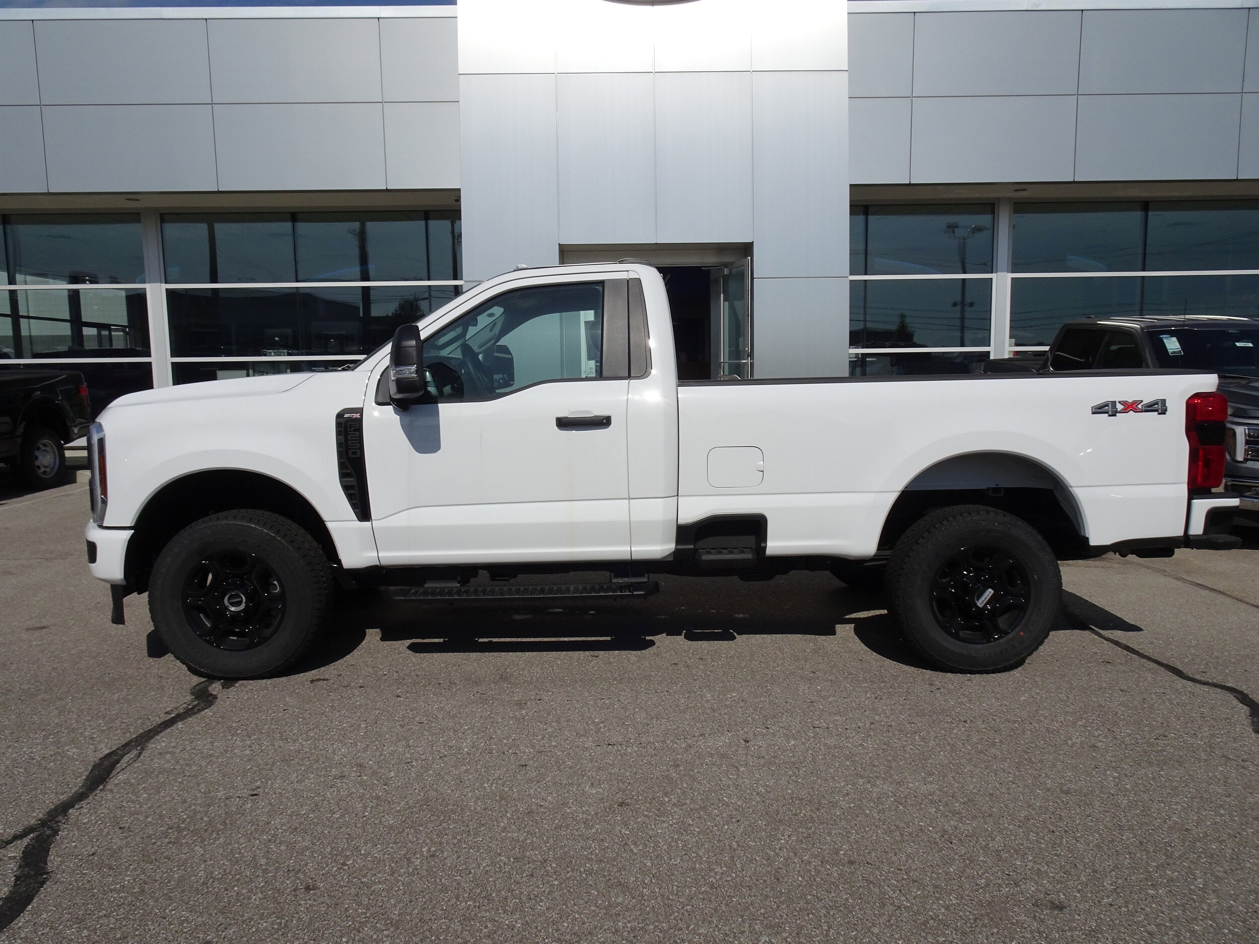2025 Ford F-250 XL photo 2