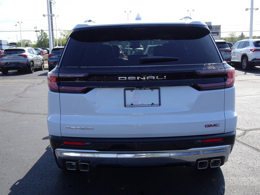 New 2026 GMC Acadia Denali SUV