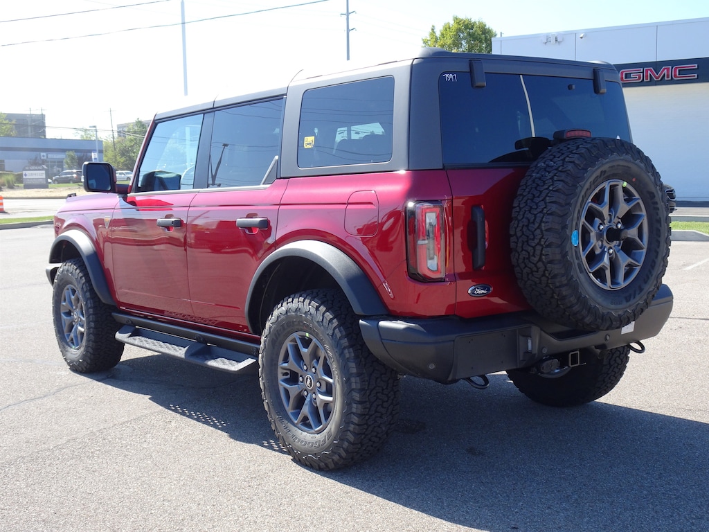 New 2025 Ford Bronco Badlands SUV
