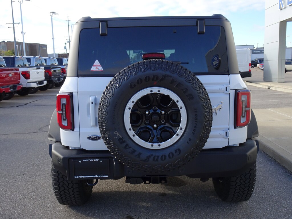 New 2025 Ford Bronco Outer Banks SUV