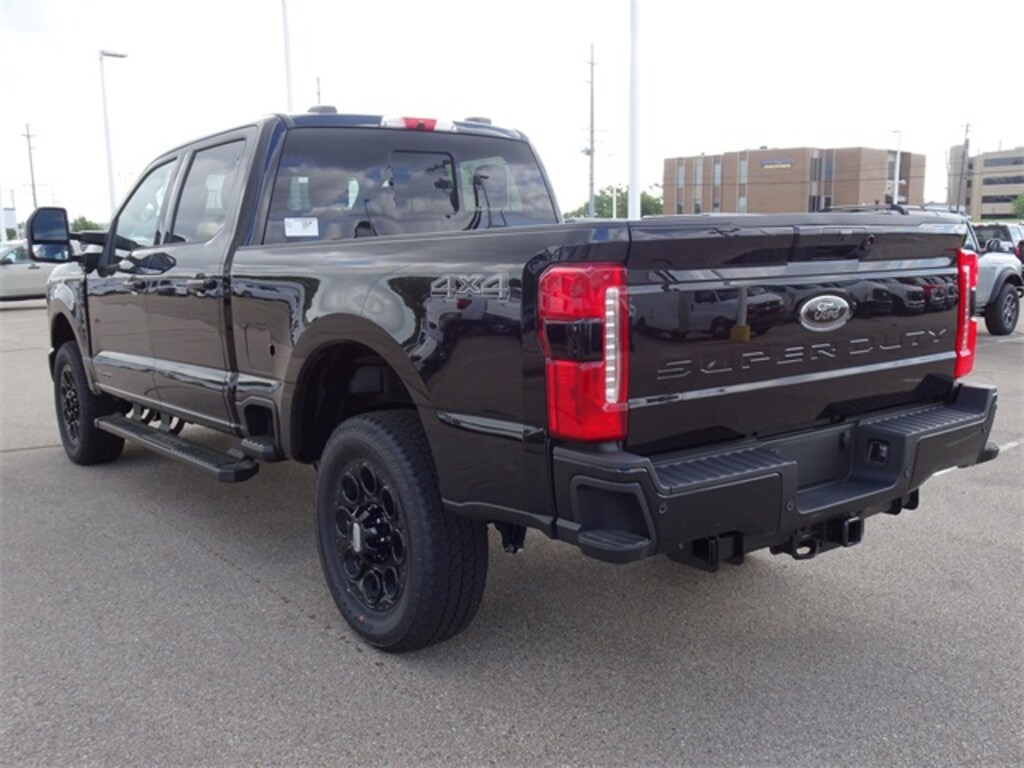 New 2025 Ford F-250 Truck Crew Cab
