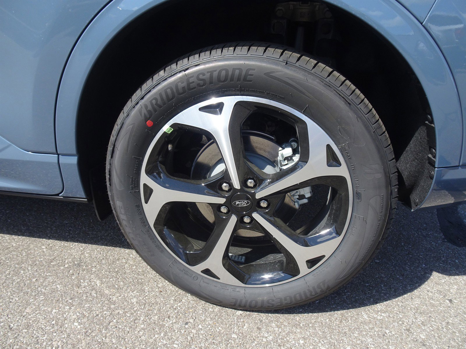 2024 Ford Escape ST-Line Select photo 3