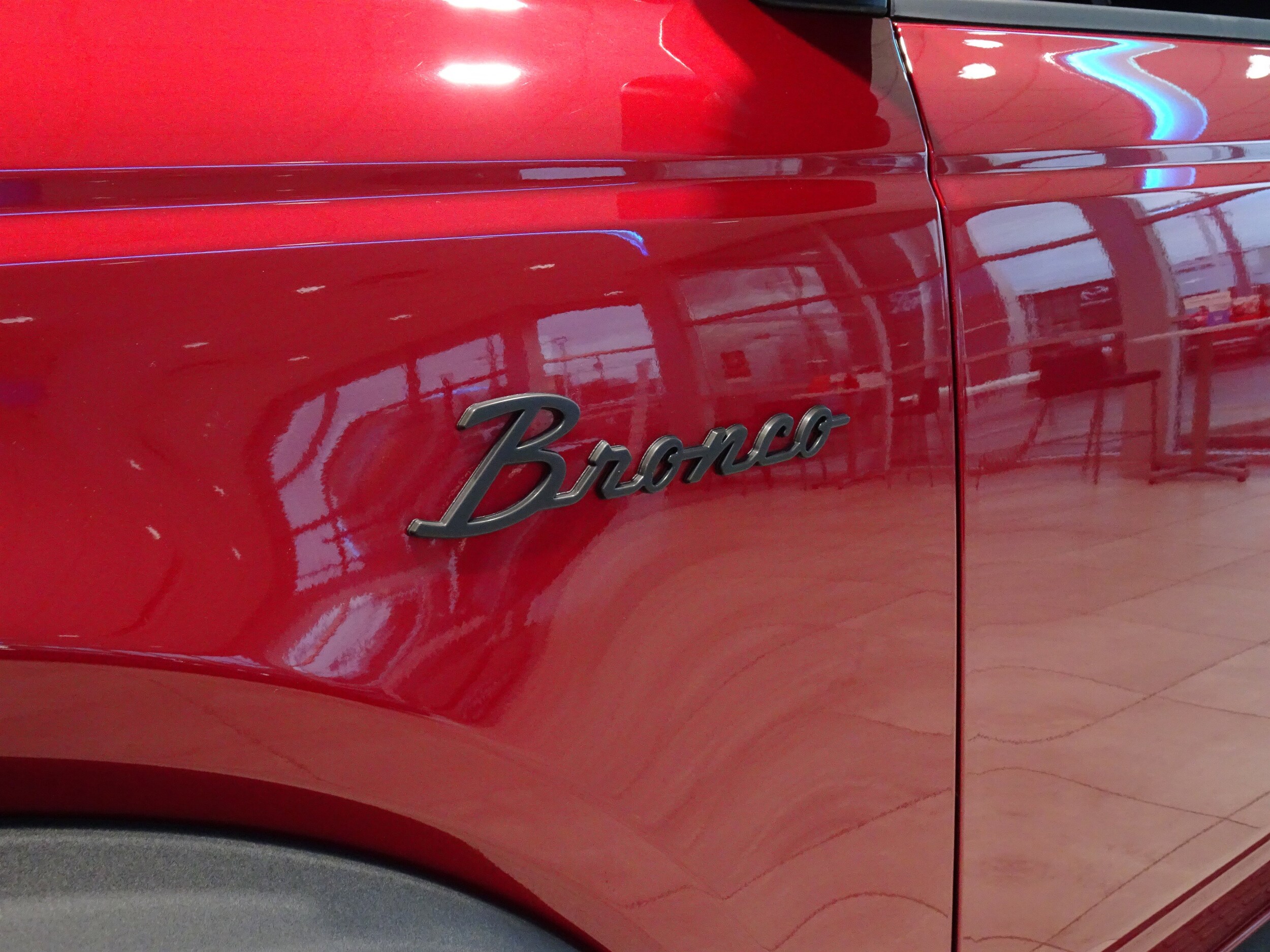 2025 Ford Bronco 4-Door Base - Photo 9