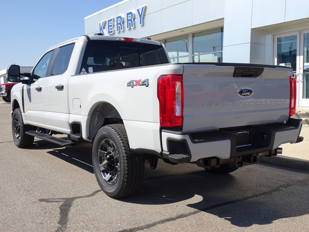New 2026 Ford F-250 Truck Crew Cab